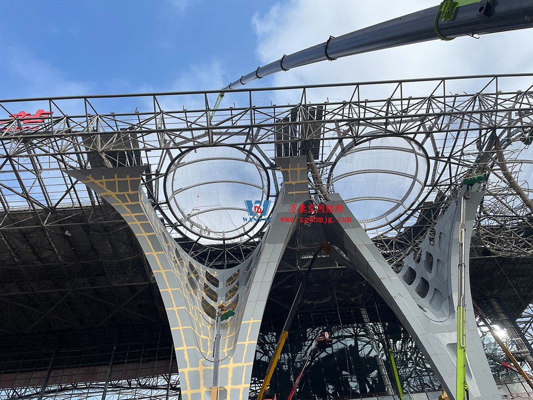 重慶東站站房正在加速建設(shè)，全力繪就項(xiàng)目新篇章