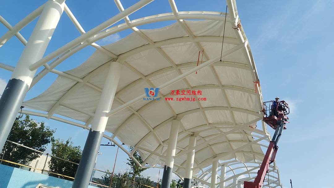 全面加速建設，創(chuàng)建優(yōu)質精品工程