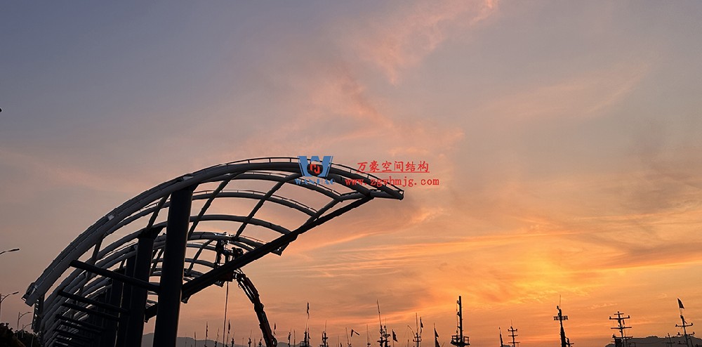 全面加速建設(shè)，創(chuàng)建優(yōu)質(zhì)精品工程