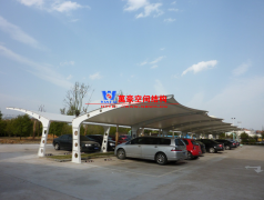 膜結(jié)構(gòu)車棚建筑與傳統(tǒng)結(jié)構(gòu)對比有哪些不同點？