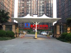 什么是膜結(jié)構(gòu)出入口？膜結(jié)構(gòu)出入口的特點(diǎn)及應(yīng)用領(lǐng)域有哪些？