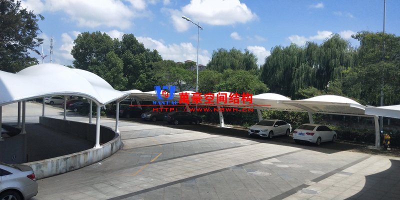 地下車庫膜結構