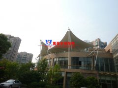 膜結(jié)構(gòu)和傳統(tǒng)結(jié)構(gòu)對(duì)比有哪些優(yōu)勢(shì)？膜結(jié)構(gòu)建筑有哪些突出的特點(diǎn)？