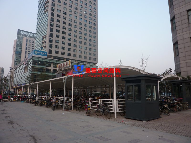 自行車(chē)膜結(jié)構(gòu)車(chē)棚尺寸